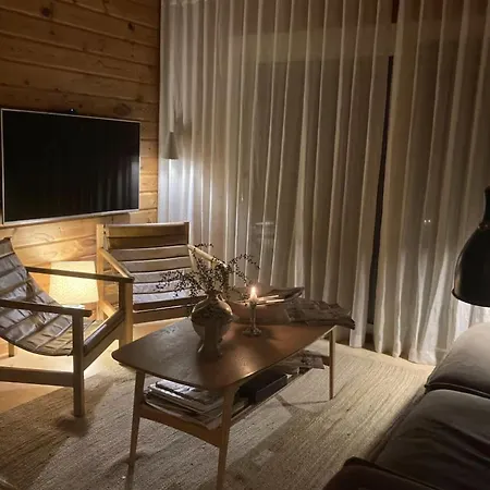 Holiday home Skon Bjaelkehytte Naer Dragsholm Slot *